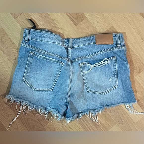 Zara High Waisted Shorts - Picture 3 of 3